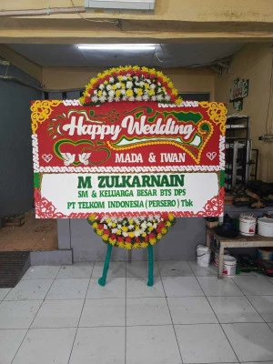 Papan Bunga di Semin Nguntoronadi